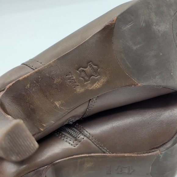 Tory Burch Camel Bristol Brown Leather Ankle Booties Womans Size 7.5M - Picture 7 of 10